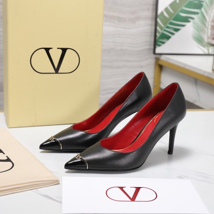 New Arrivals Valentino High Heels Pumps For Women in 217064