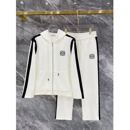 New Arrivals Loewe Tracksuits For Men in 217069