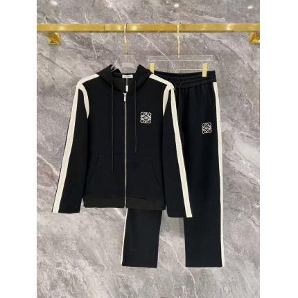 New Arrivals Loewe Tracksuits For Men in 217072