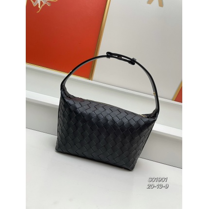 New Bottegana Veneta lunch box bag in 217328