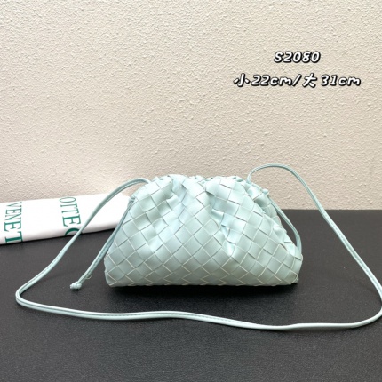 New Bottegava Veneta Cloud Bag in 217342