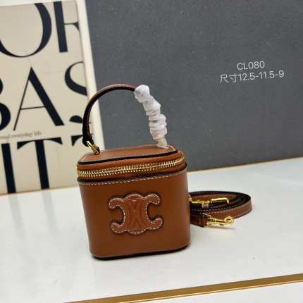 CELINE AAA Quality Handbags in 217344