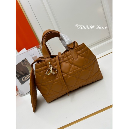 New Dior high-quality handbag in 217371