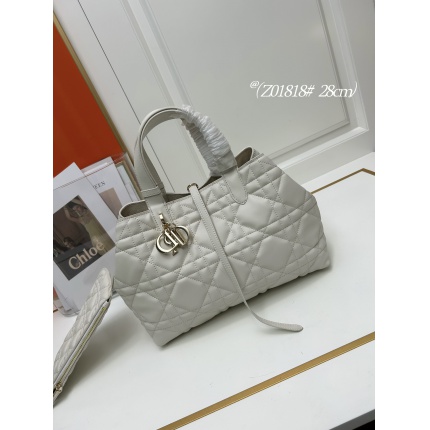 New Dior high-quality handbag in 217372