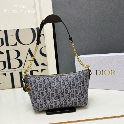 New Dior high-quality handbag in 217397