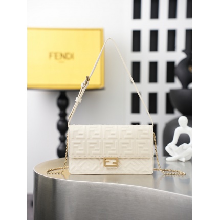 New  Fendi high-quality handbag in 217422