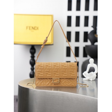 New  Fendi high-quality handbag in 217425