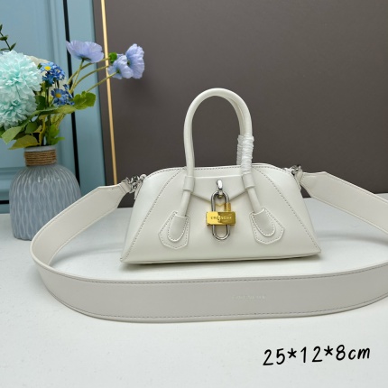 New Givenchy high-quality handbag in 217443