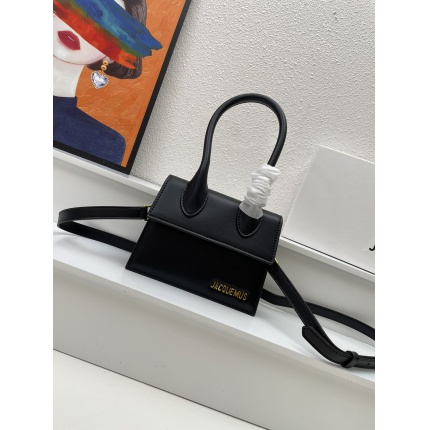 New  Jacquemus high-quality handbag in 217449