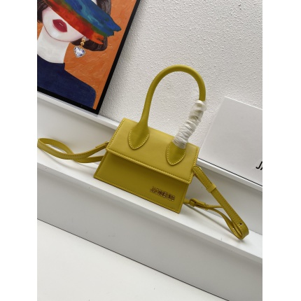 New  Jacquemus high-quality handbag in 217450