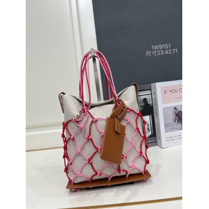 New  Jacquemus high-quality handbag in 217466