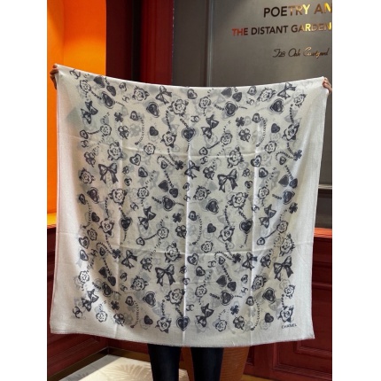 New  Chanel high-quality scarf in 217650