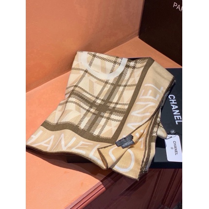 New  Chanel high-quality scarf in 217668