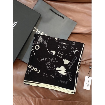 New  Chanel high-quality scarf in 217687