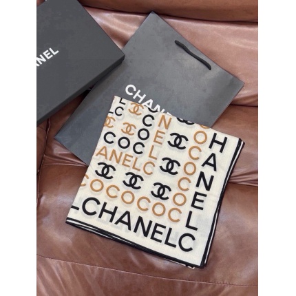 New  Chanel high-quality scarf in 217697