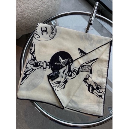 New  Chanel high-quality scarf in 217698
