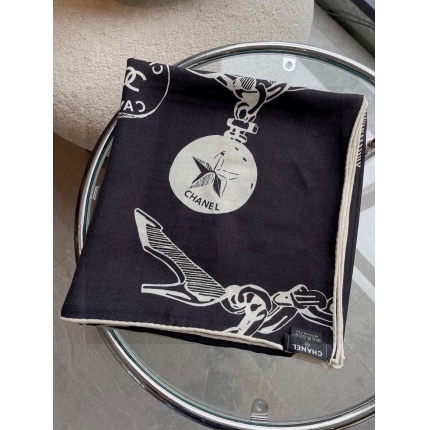 New  Chanel high-quality scarf in 217699