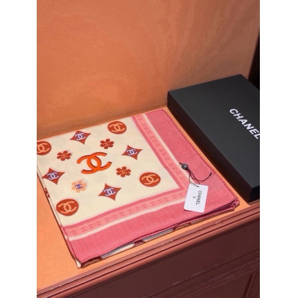New  Chanel high-quality scarf in 217703