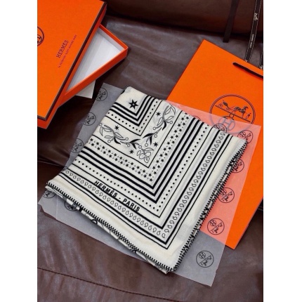 New Hermes high-quality scarf in 217748