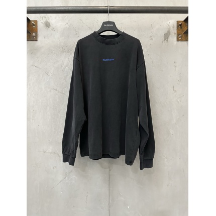 Balenciaga Long Sleeve T-Shirts in 217879