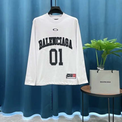 Balenciaga Long Sleeve T-Shirts in 217905
