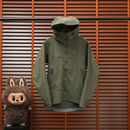 ARC TERYX Jackets for Men in 217964