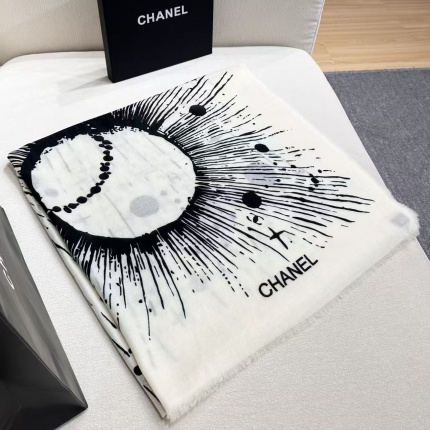 Chanel Scarf in 218103