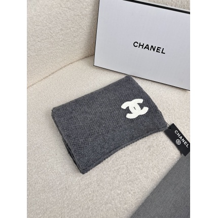 Chanel Scarf in 218104