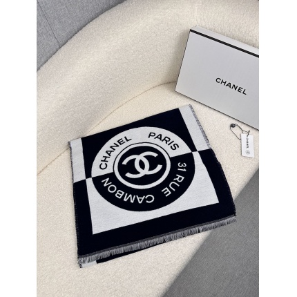 Chanel Scarf in 218114