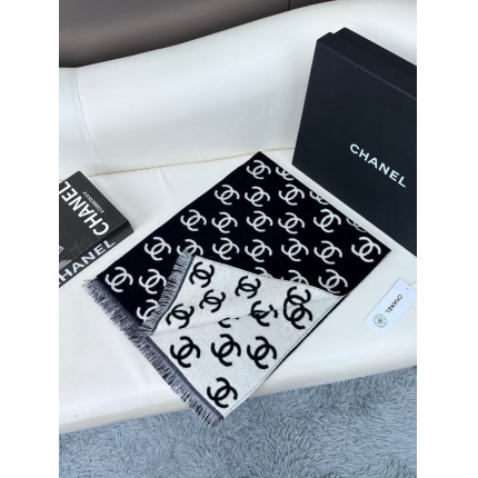 Chanel Scarf in 218123