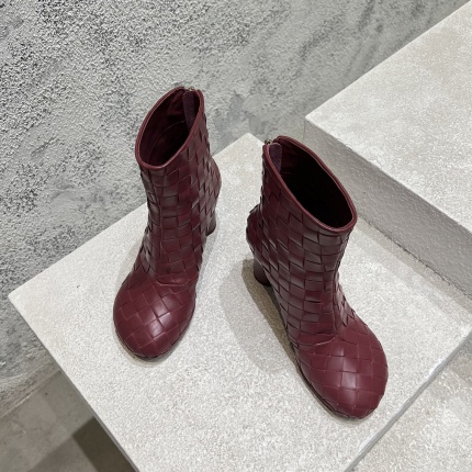 Bottega Veneta Boots For Women in 218149
