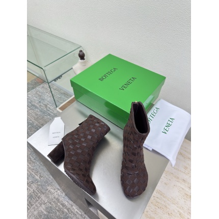 Bottega Veneta Boots For Women in 218159