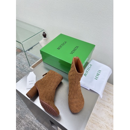 Bottega Veneta Boots For Women in 218164
