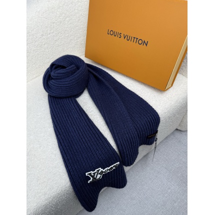 Louis Vuitton Scarf for Men in 218189