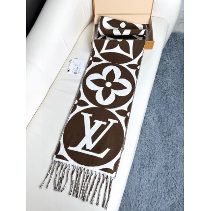 Louis Vuitton Cashmere Scarf in 218213