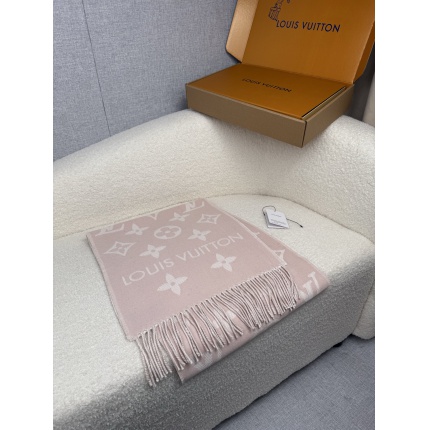 Louis Vuitton Cashmere Scarf in 218219