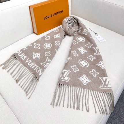 Louis Vuitton Cashmere Scarf in 218225