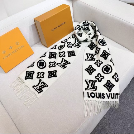 Louis Vuitton Cashmere Scarf in 218228