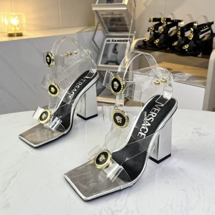 Versace Pumps For Women in 218232
