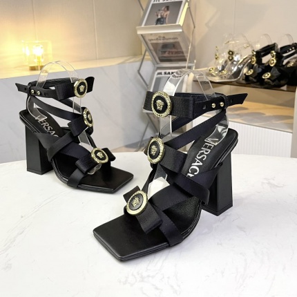 Versace Pumps For Women in 218233