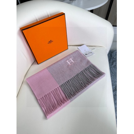 Hermes Cashmere scarf in 218248