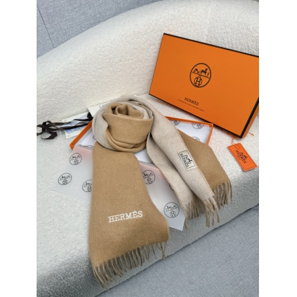 Hermes Cashmere scarf in 218254
