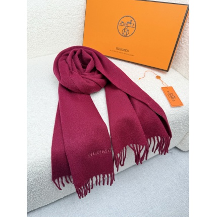 Hermes Cashmere scarf in 218259