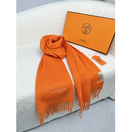 Hermes Cashmere scarf in 218263