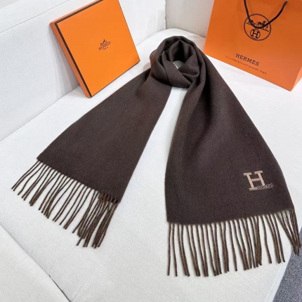 Hermes Cashmere scarf in 218275