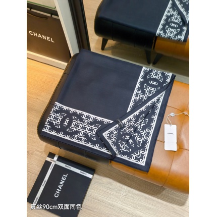 Chanel Scarf in 218283