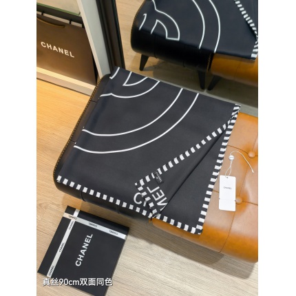 Chanel Scarf in 218290