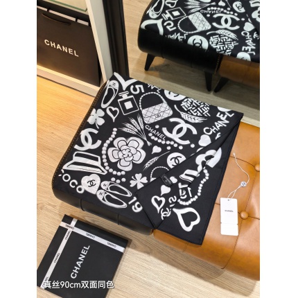 Chanel Scarf in 218312