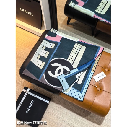 Chanel Scarf in 218321