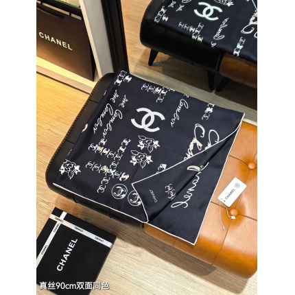 Chanel Scarf in 218324